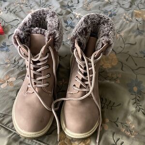 UNIONBAY Women's Taupe Fur-Lined Winter Boots